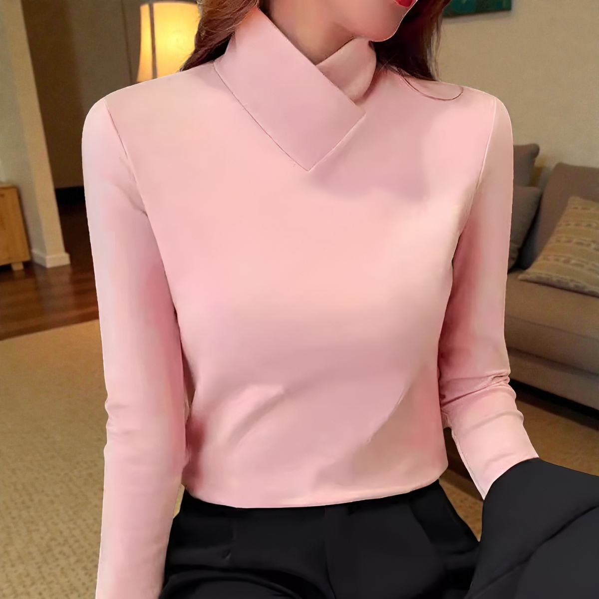 Beverly – Elegant Turtleneck