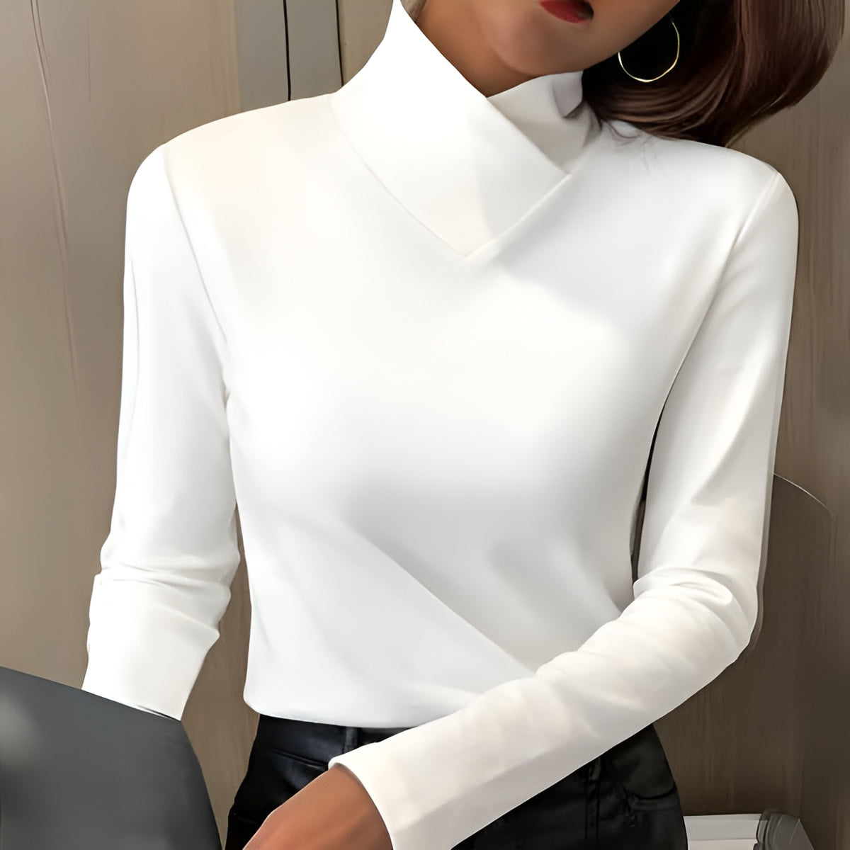 Beverly – Elegant Turtleneck